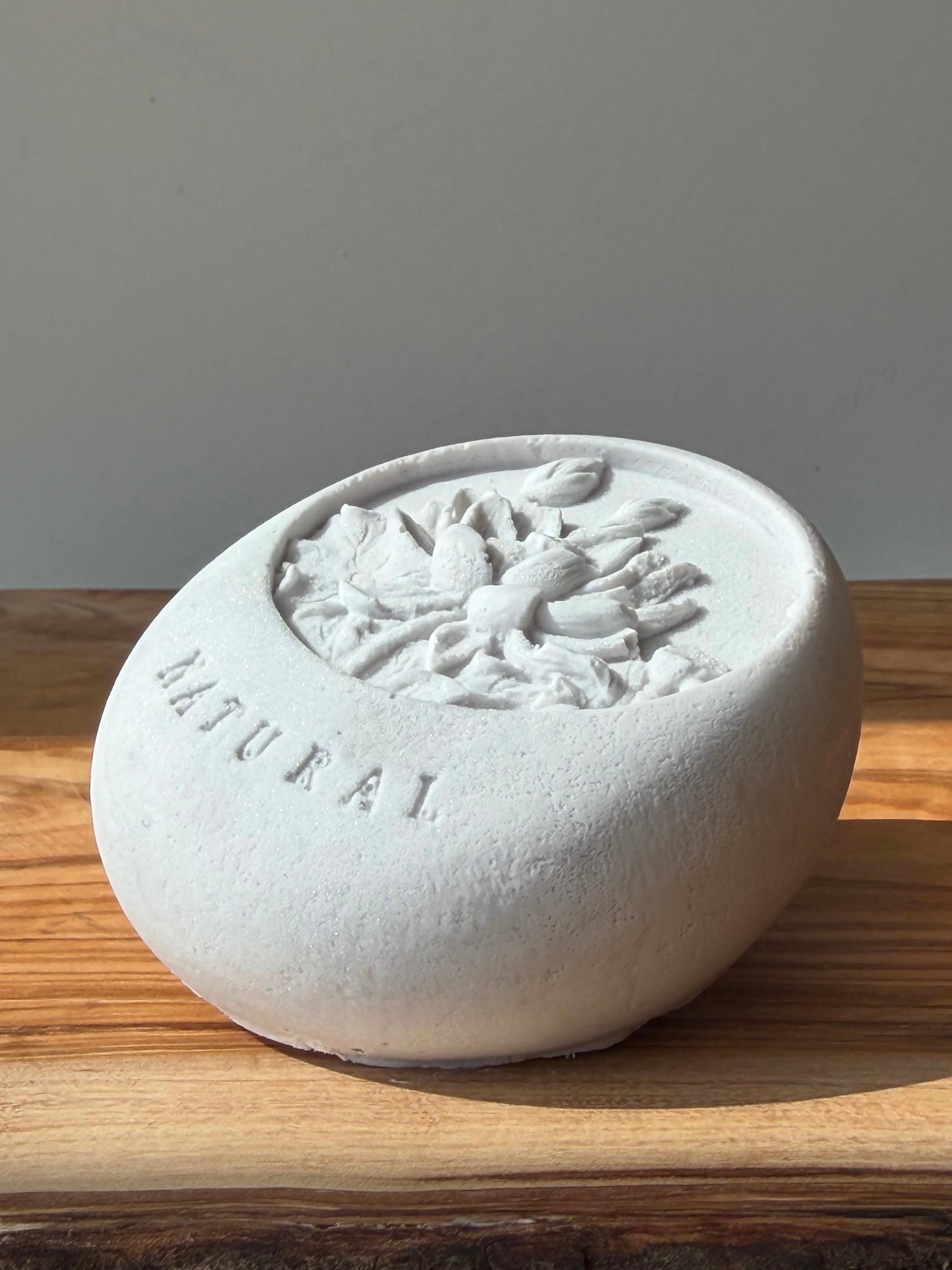 soap bar LOTUS ( fine hair)
