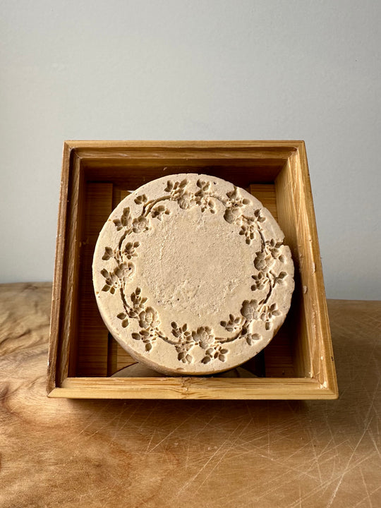 (special) soap bar BUBBLES with bamboo holder