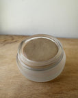 feather-light CC concealer MAGIC