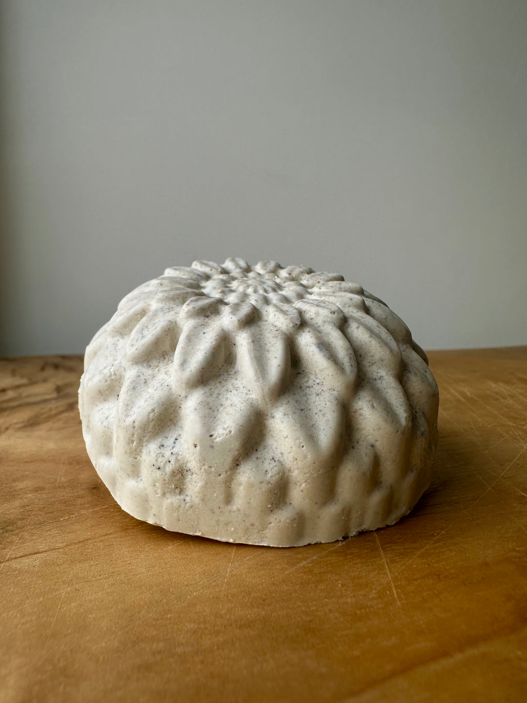 soap bar CRYSANT (flaky scalp / damaged hair)